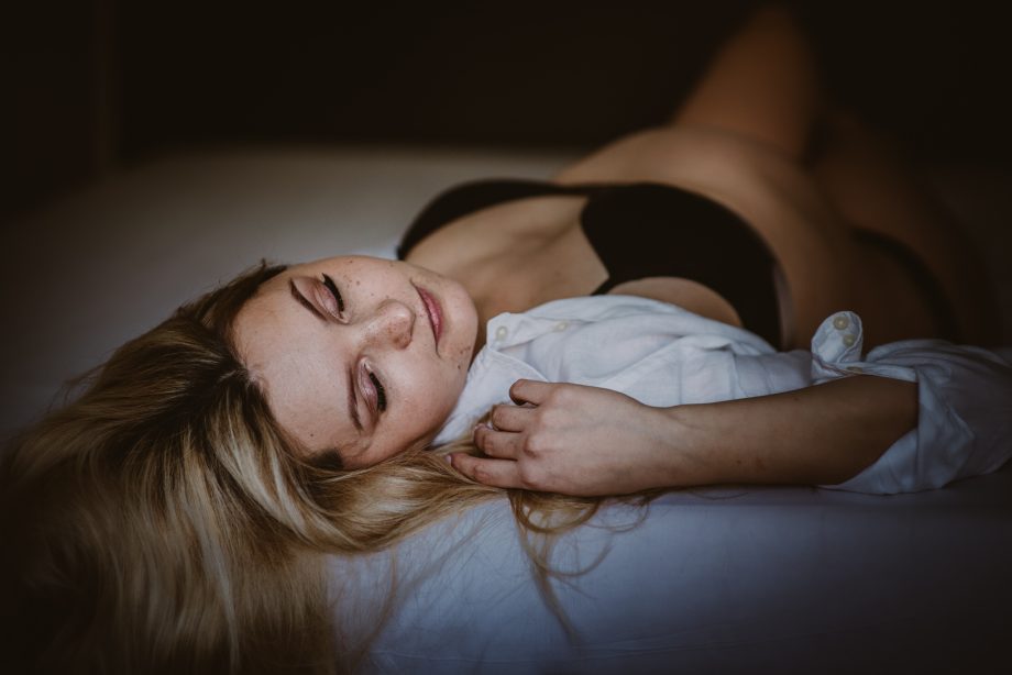 naturalna sesja ciążowa w domu