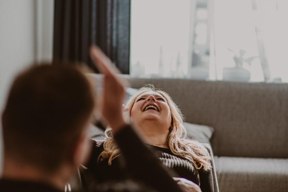 naturalna sesja ciążowa w domu