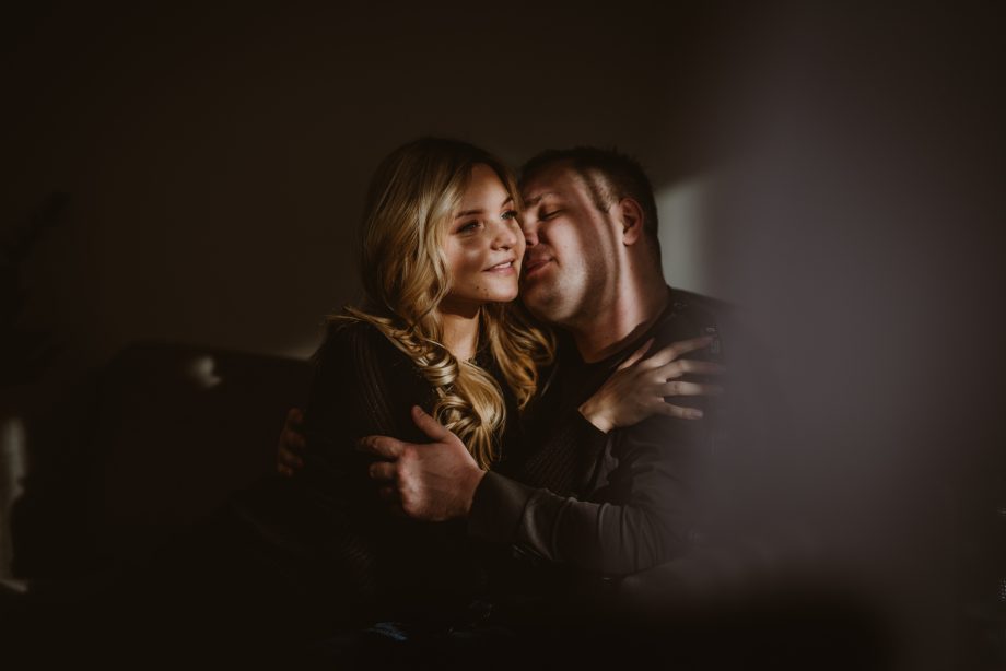 naturalna sesja ciążowa w domu